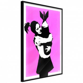 Poster - Banksy: Bomb Hugger, cu Ramă neagră, 40x60 cm la reducere